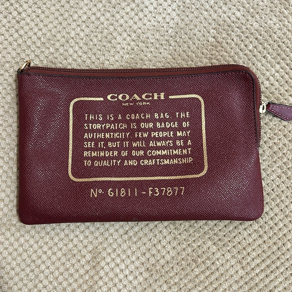 Coach purse insert, wine and gold, small flaws shown in pics, works great